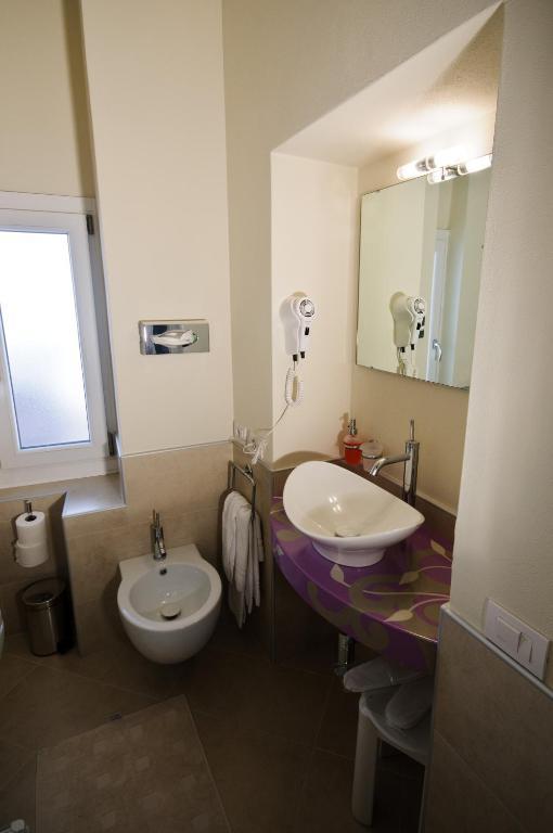 Locanda Di Orta Orta San Giulio Ruang foto